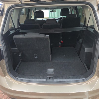 Volkswagen Touran Se Tdi Bmt