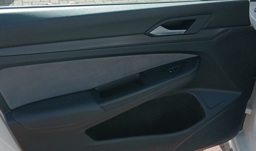 Volkswagen Golf 1.5 e Tsi Mhev R-Line Automatic