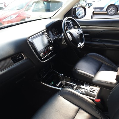 Mitsubishi Outlander Exceed Cvt