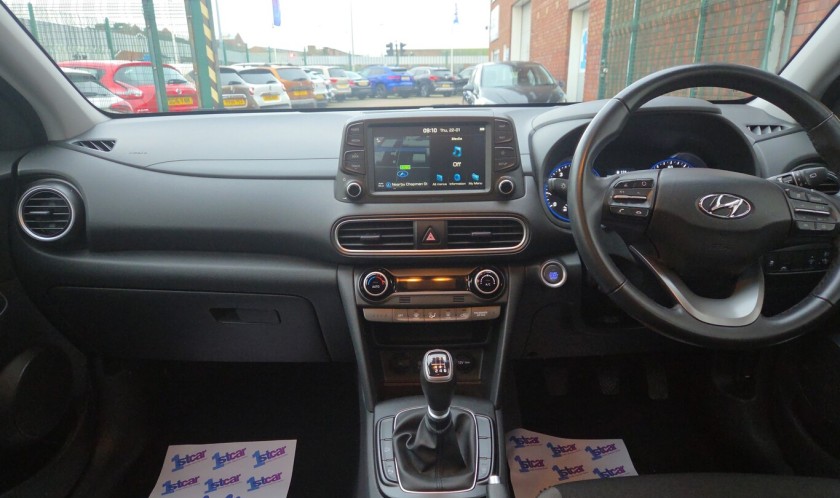 Hyundai Kona Premium