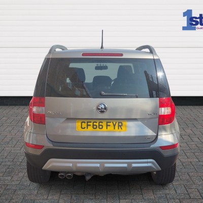 Skoda Yeti Out Se Busn Tdiscr 4