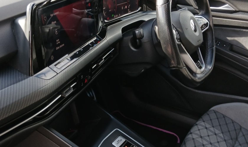 Volkswagen Golf 1.5 e Tsi Mhev R-Line Automatic