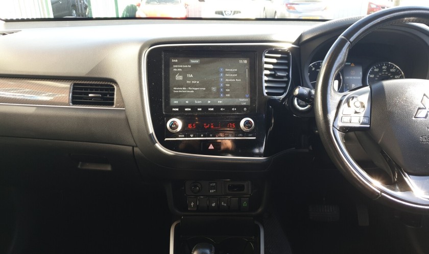 Mitsubishi Outlander Exceed Cvt