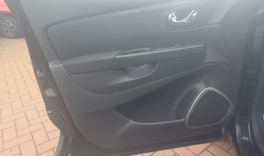 Renault Captur Expr-N + Energy Dc