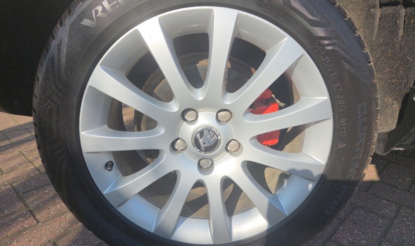 Skoda Yeti Out Se Busn Tdiscr 4