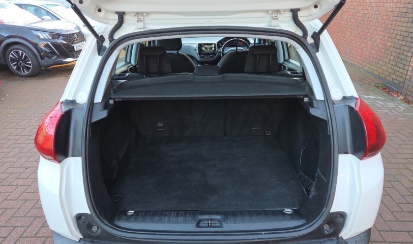 Peugeot 2008 Active Blue Hdi