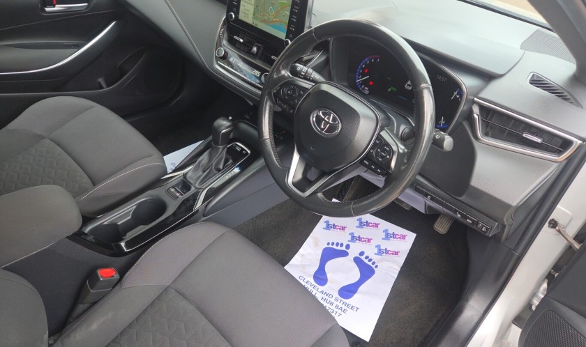 Toyota Corolla 1.8 Icon Tech Vvti Hev